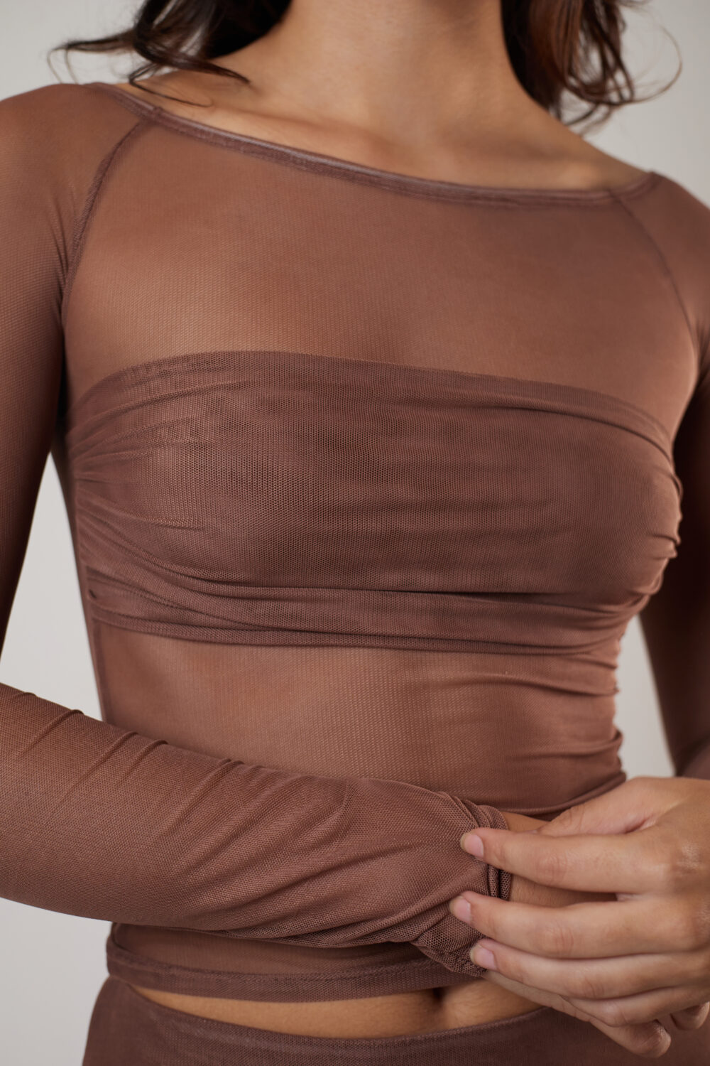 Blusa Drapeada Tule Marrom - Imagem 6