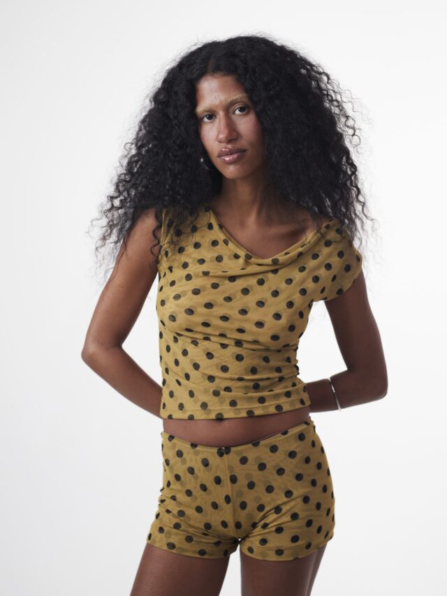 Blusa Ombro Caído Dots