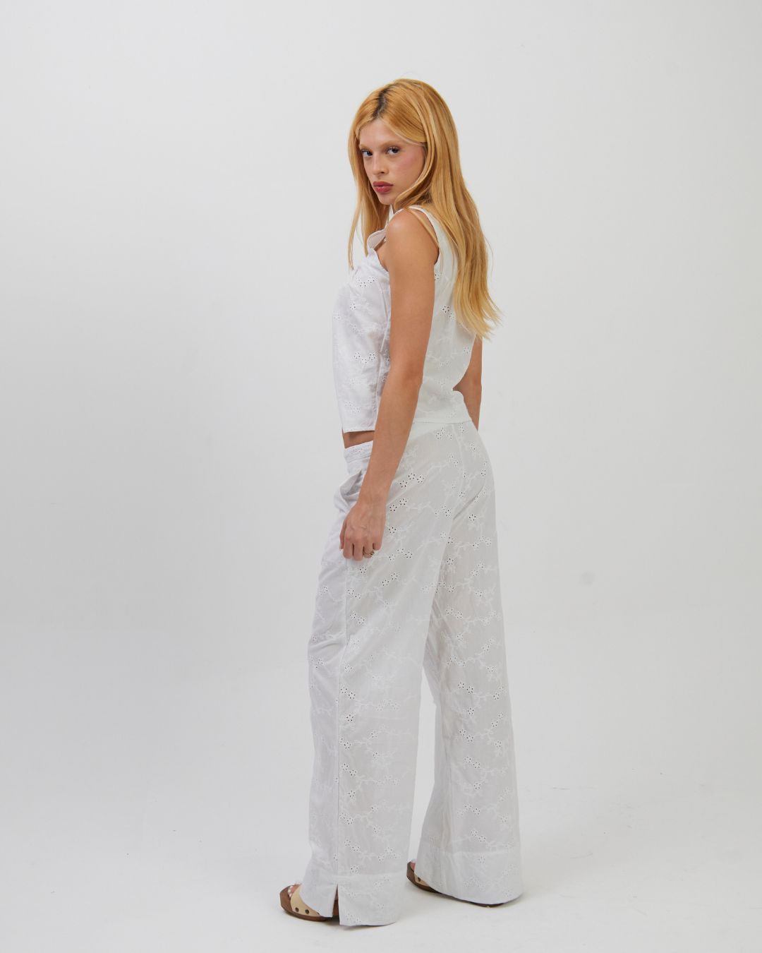 Bata Regata Laise Off - Imagem 7