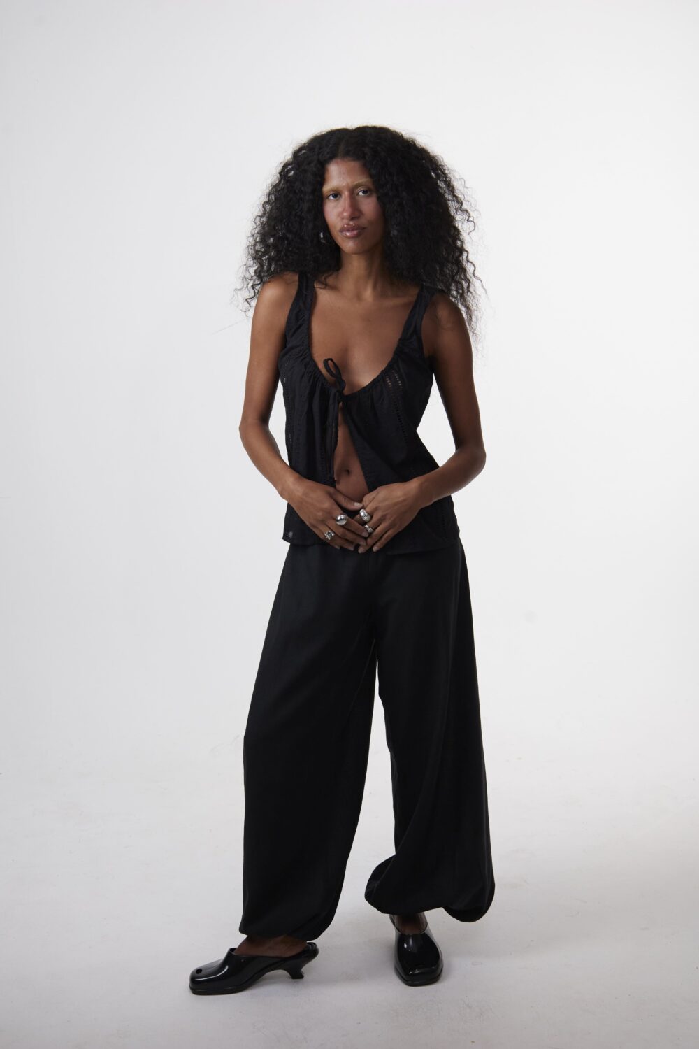 Calça Aladim Oversized Preta - Imagem 8