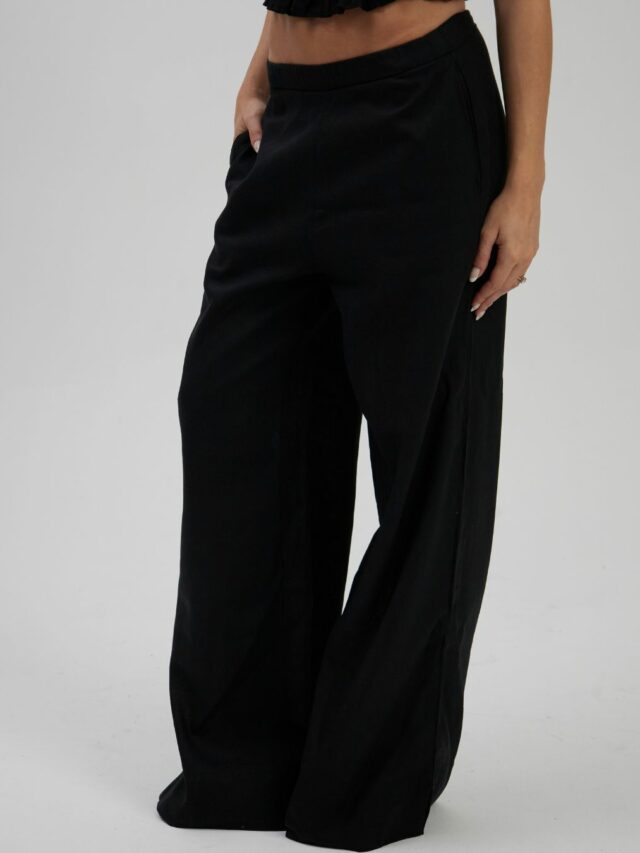 Calça Pantalona Básica Preta