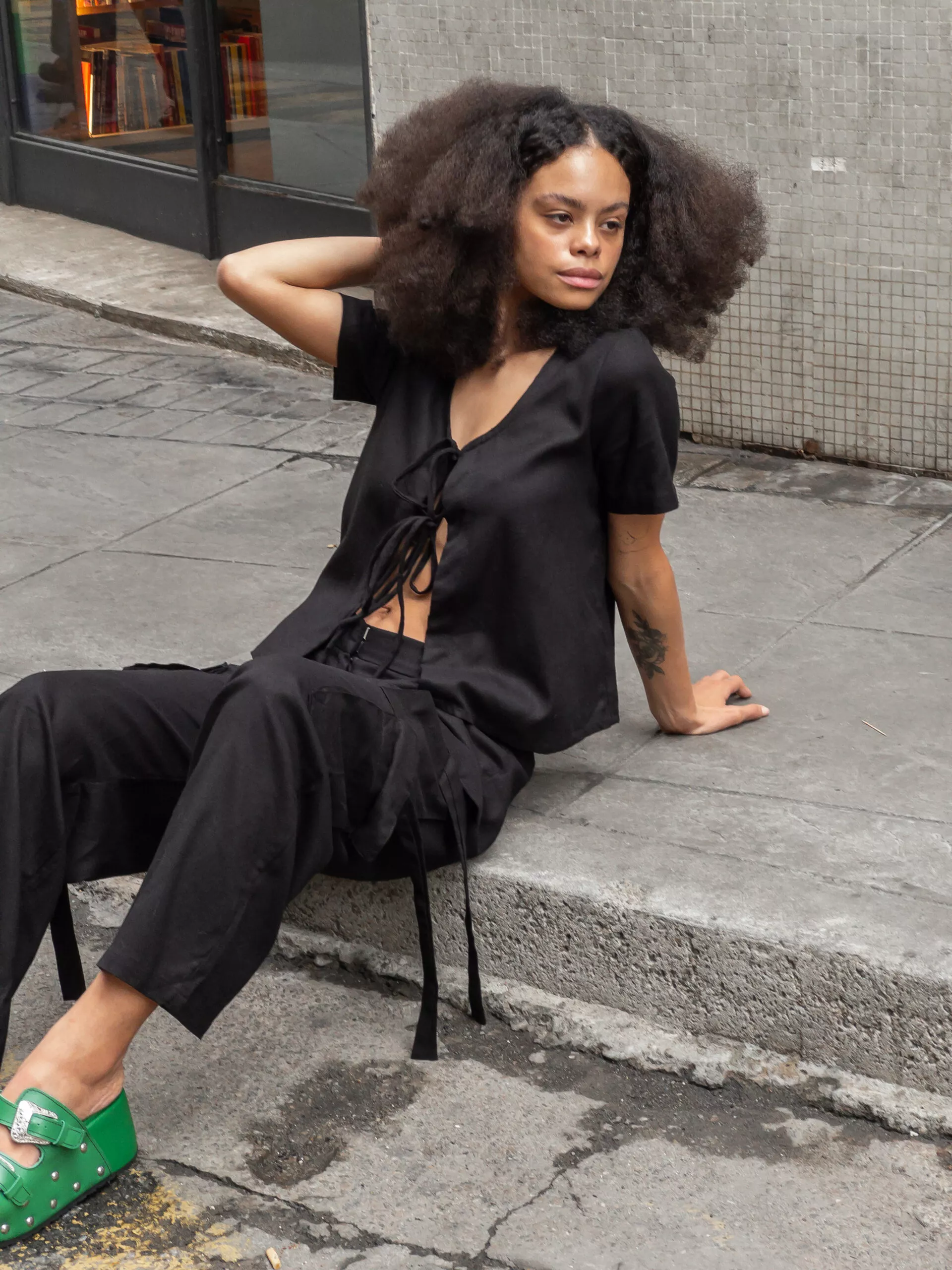 Bata Manga Preta - Imagem 4