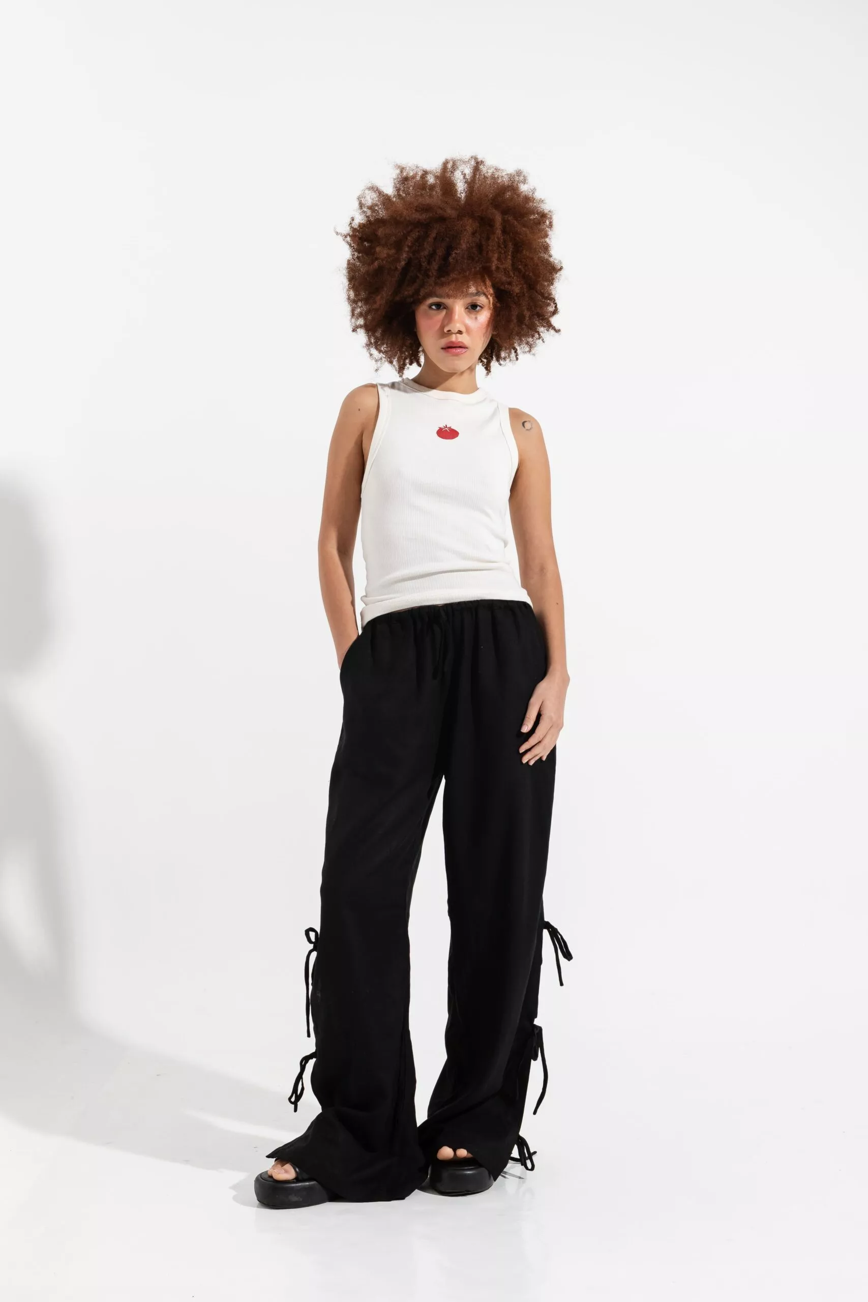 Calça Pantalona Laços Preta