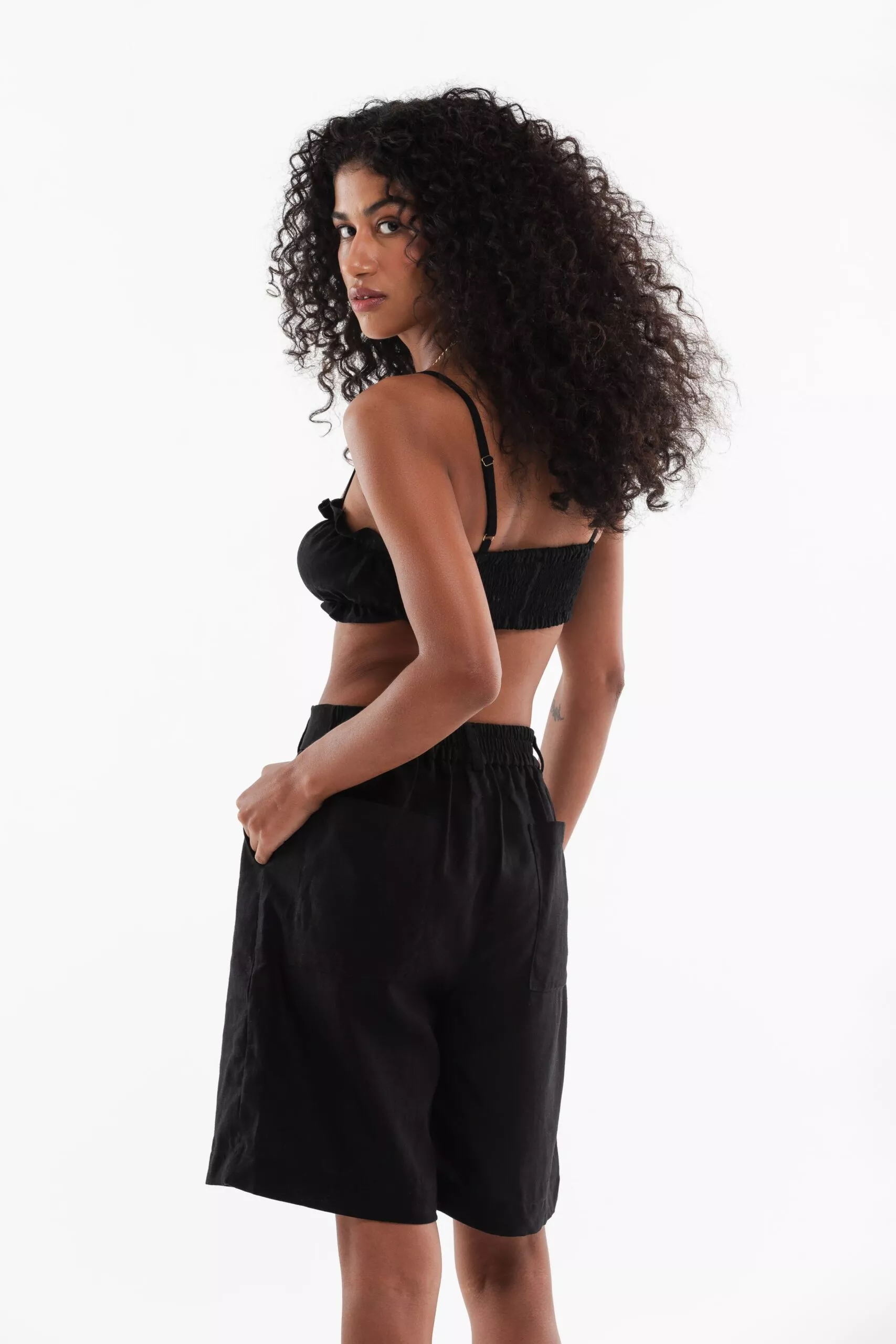 Bermuda Reta Preta - Imagem 11