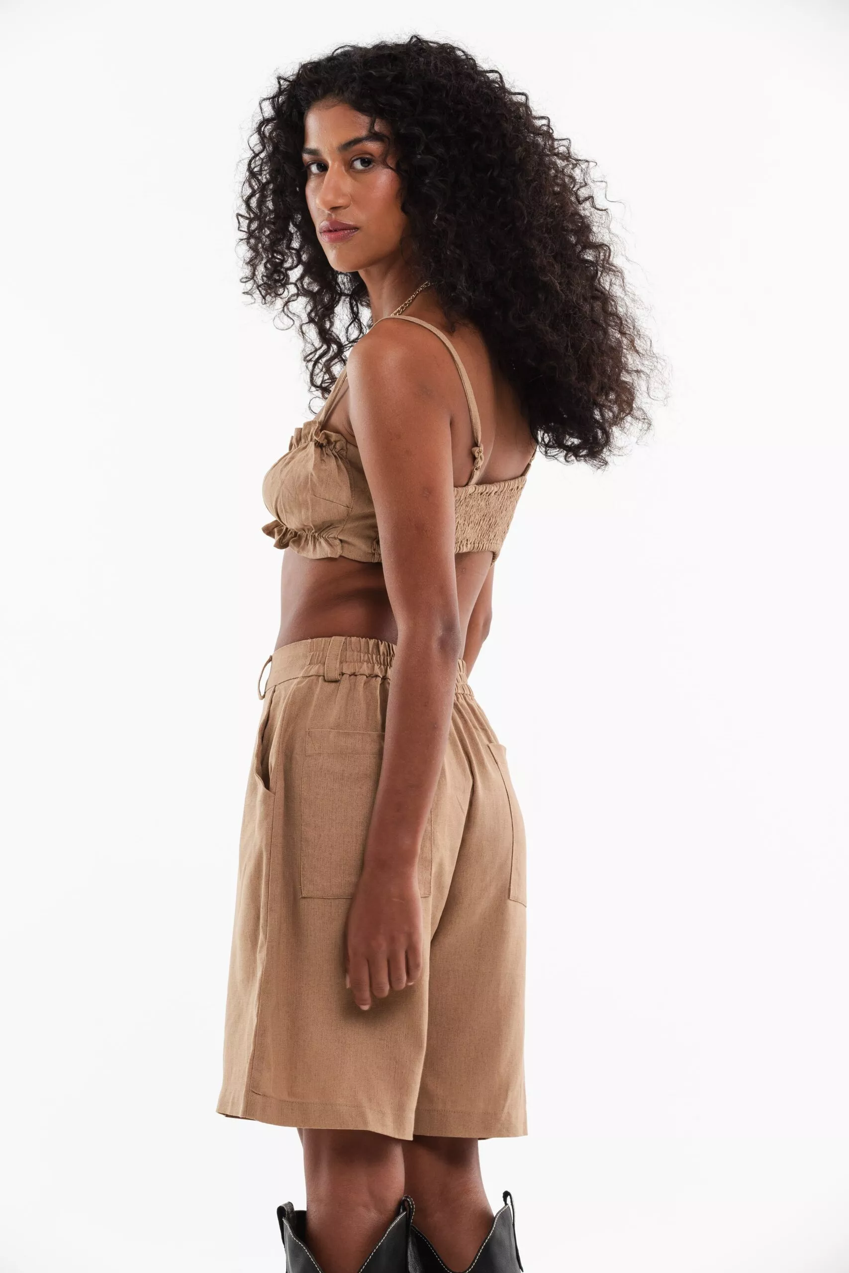 Bermuda Reta Bege - Imagem 3