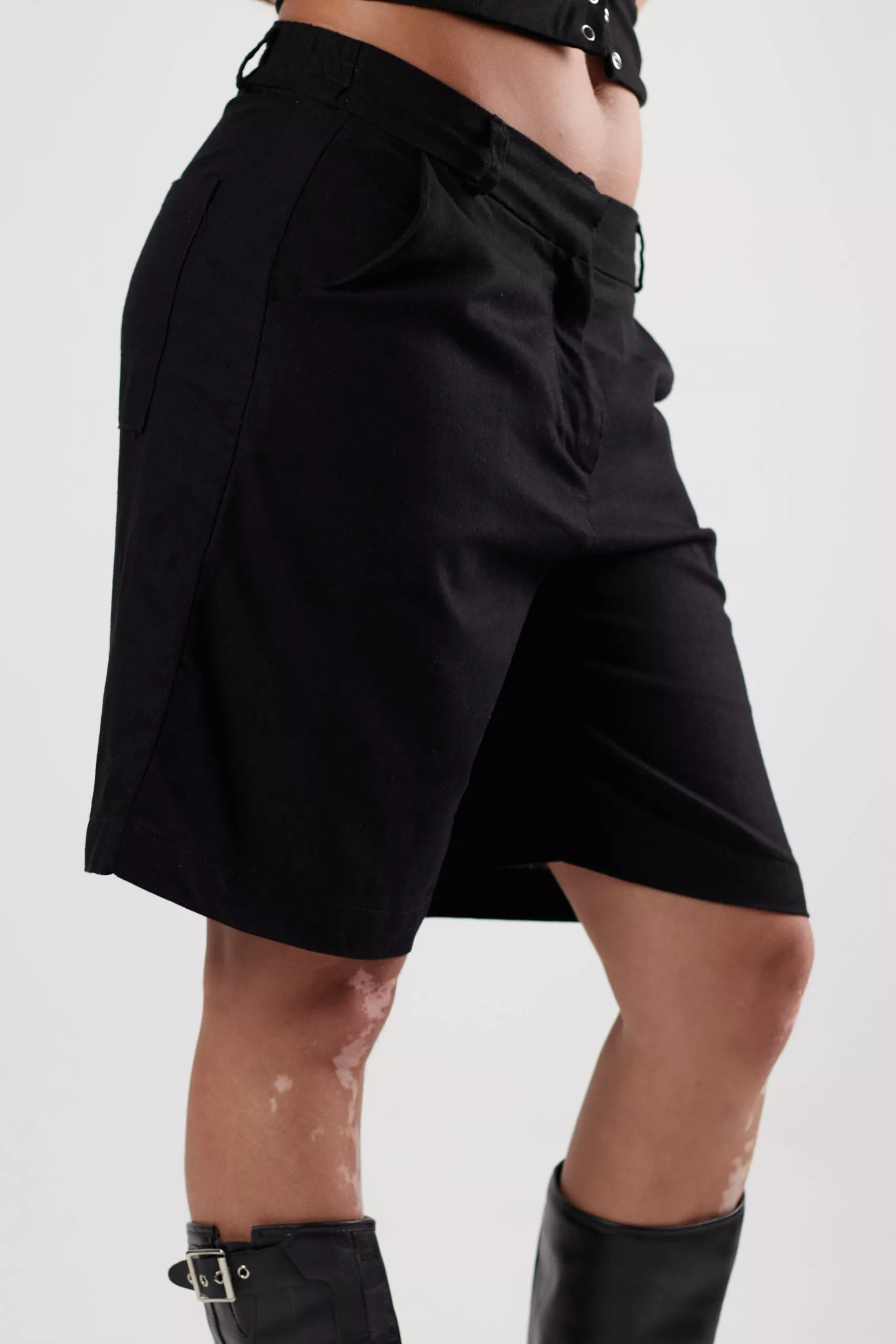 Bermuda Reta Preta - Imagem 3