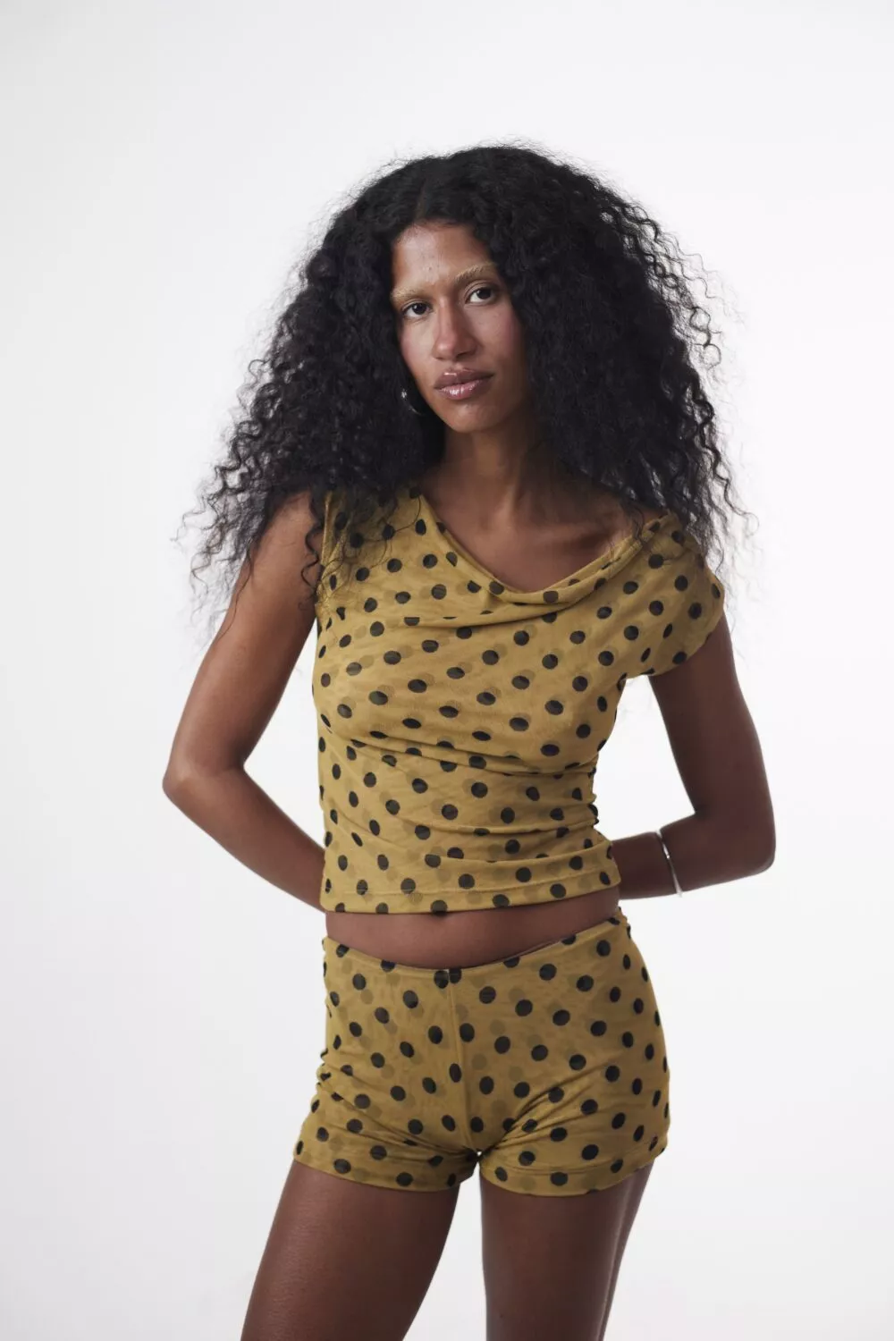 Blusa Ombro Caído Dots