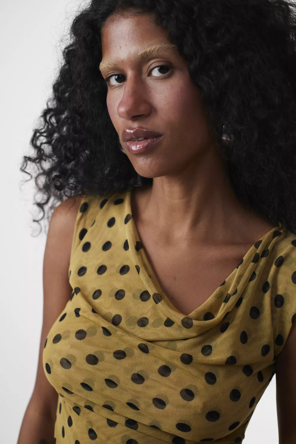 Blusa Ombro Caído Dots - Imagem 13