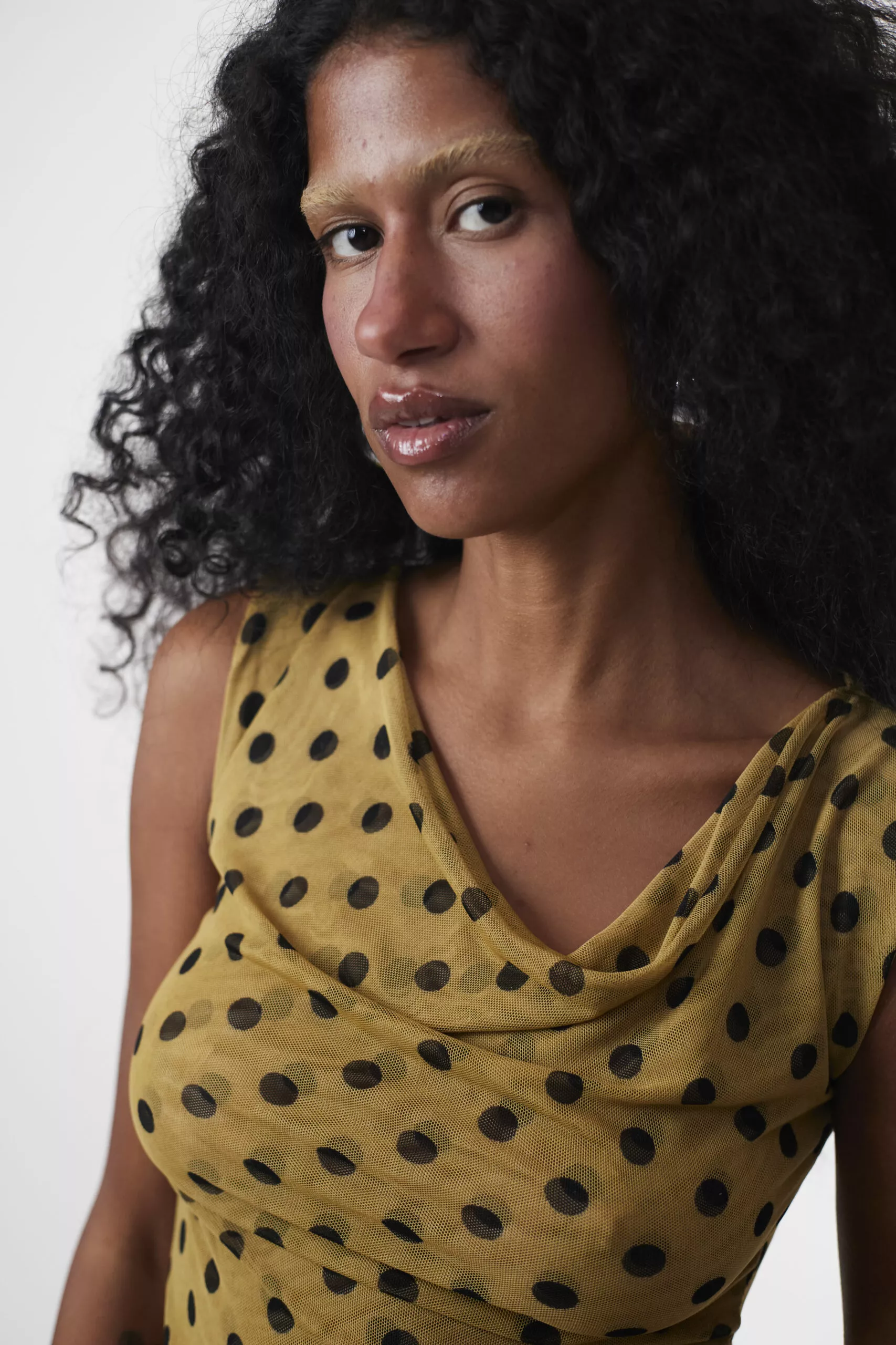 Blusa Ombro Caído Dots - Imagem 13