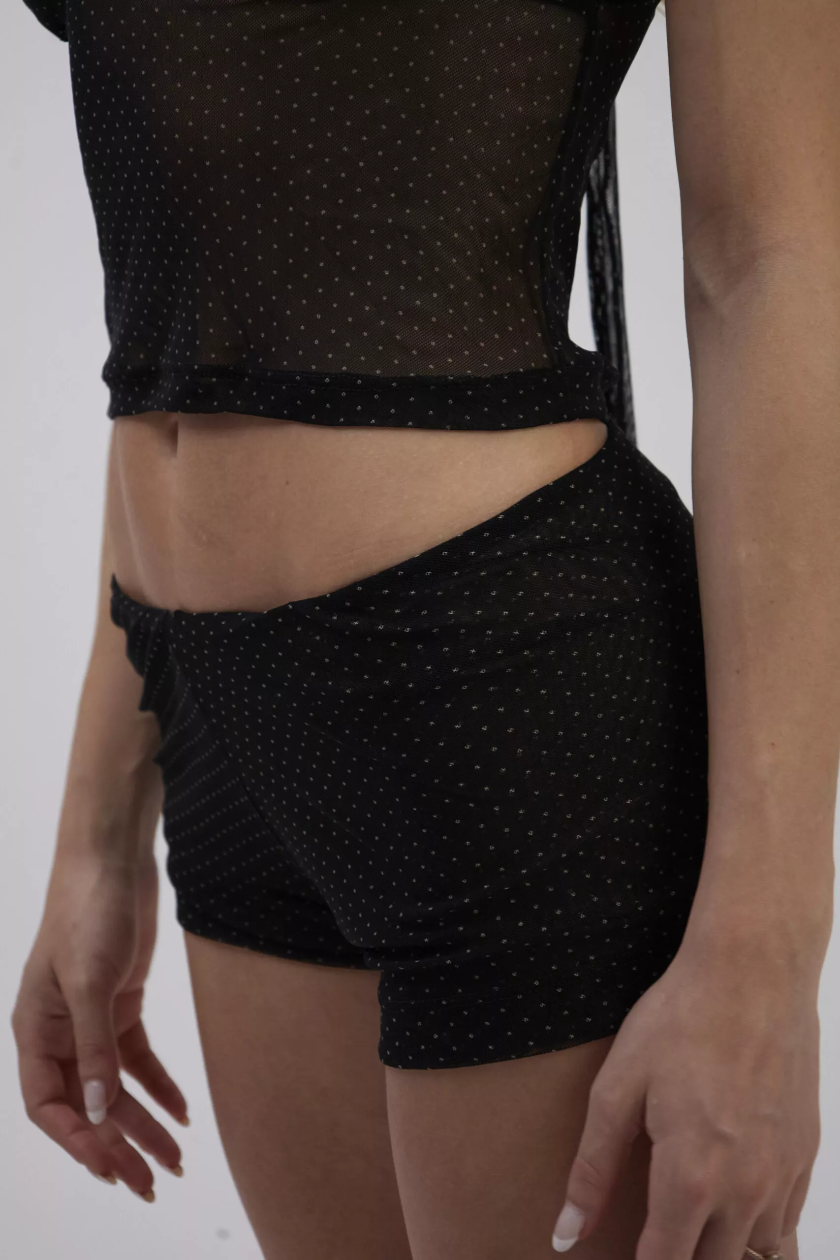 Mini Shorts Mini Poá Preto - Imagem 4