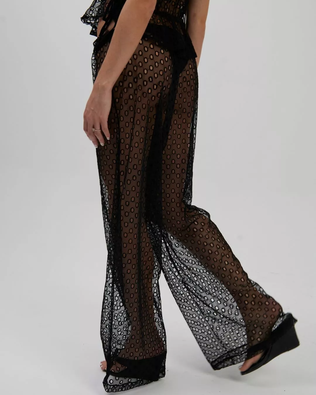 Calça Pantalona Tule Bordado Preta - Imagem 4