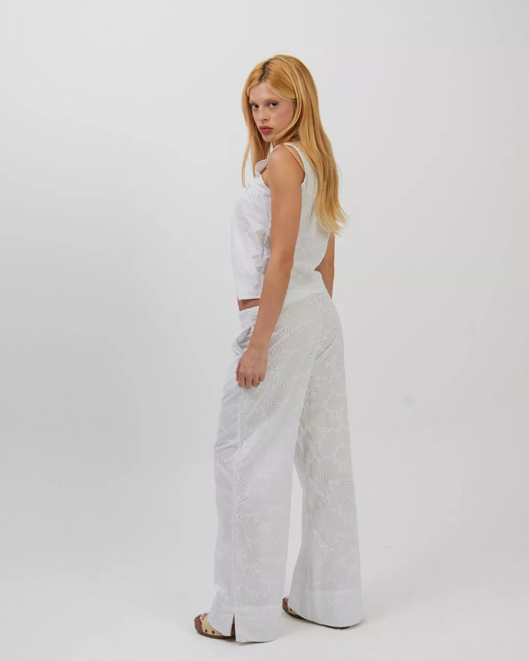 Bata Regata Laise Off - Imagem 7