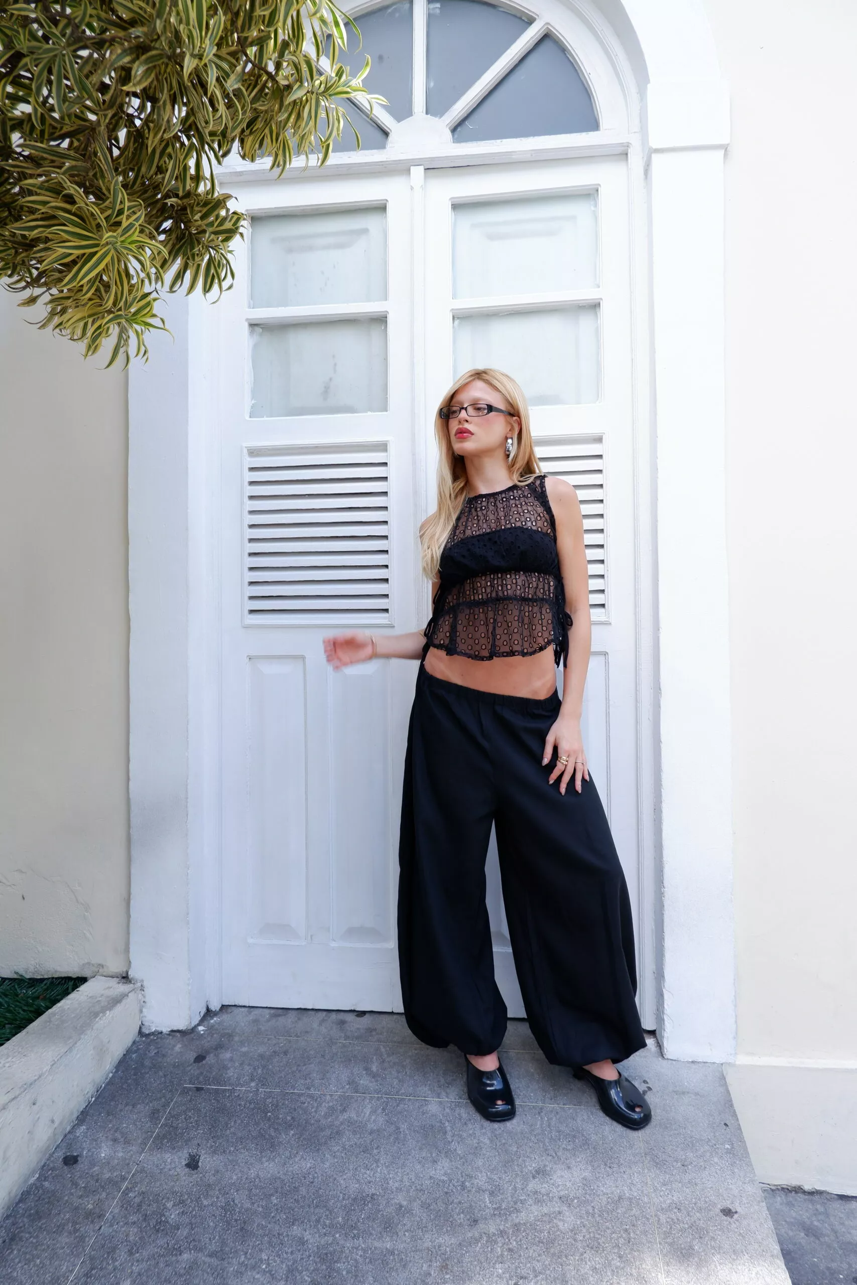 Calça Aladim Oversized Preta - Imagem 14