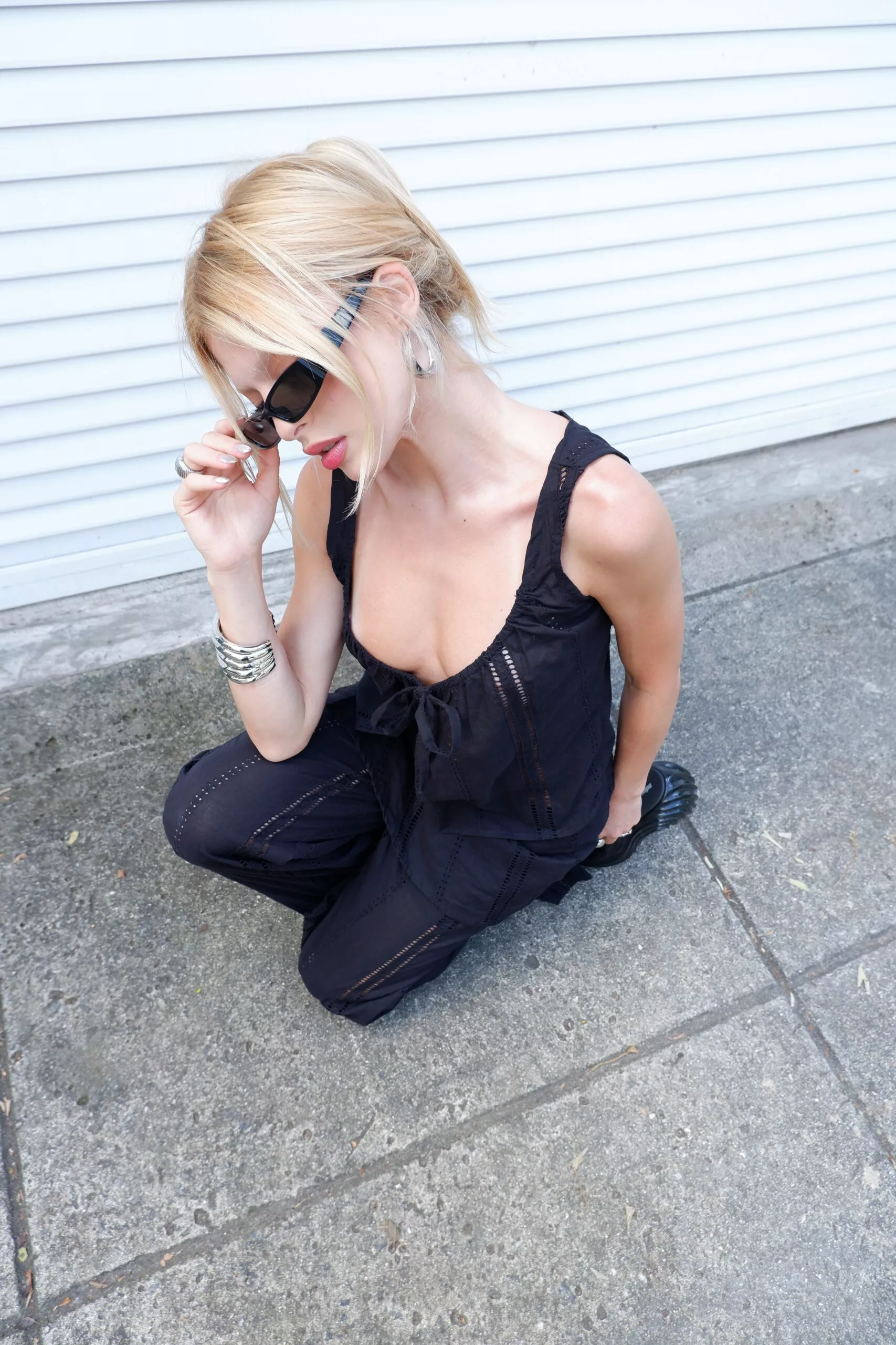 Bata Regata Laise Preta - Imagem 22