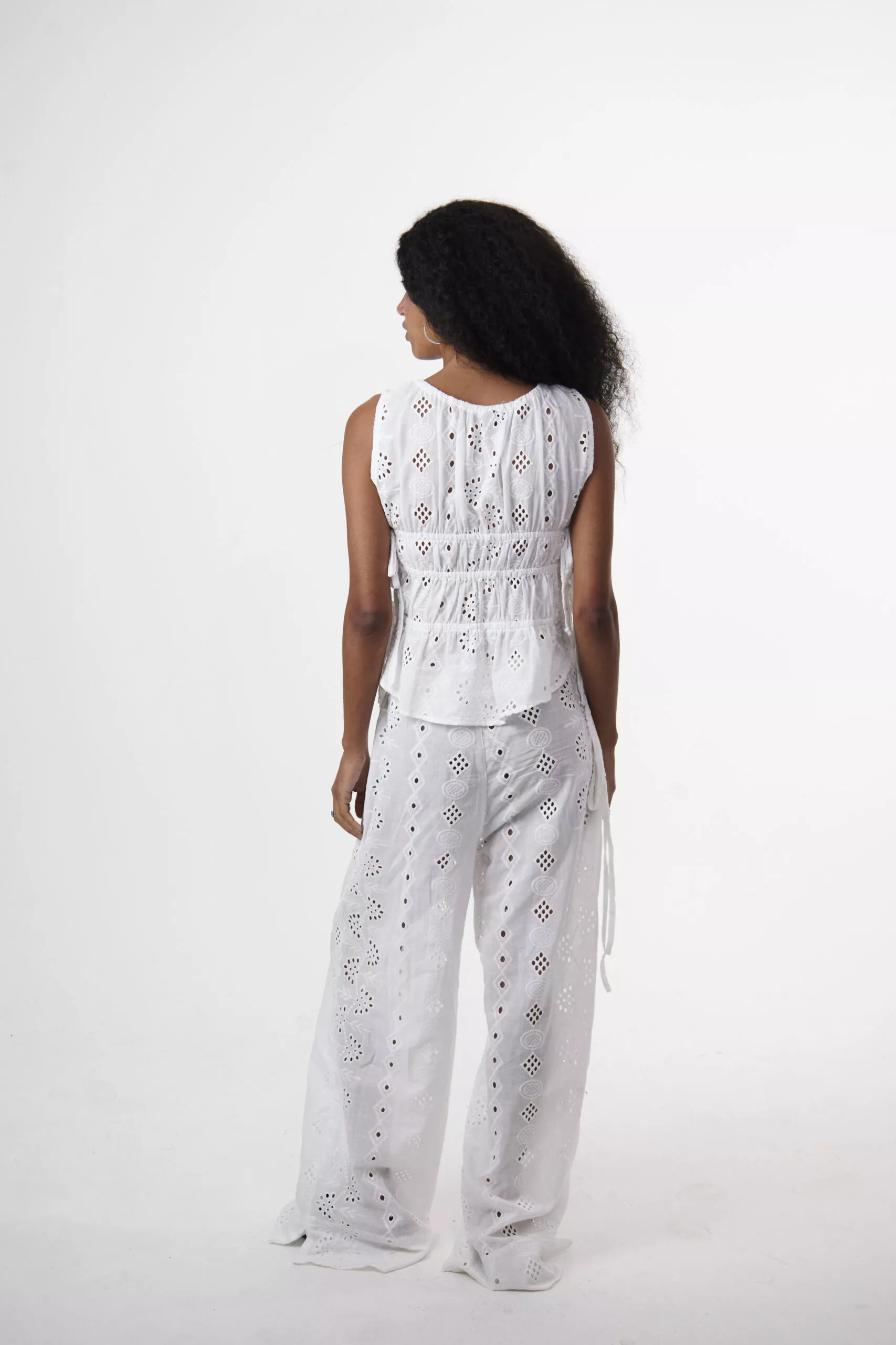 Blusa Franzida Laços Laise Off - Imagem 11