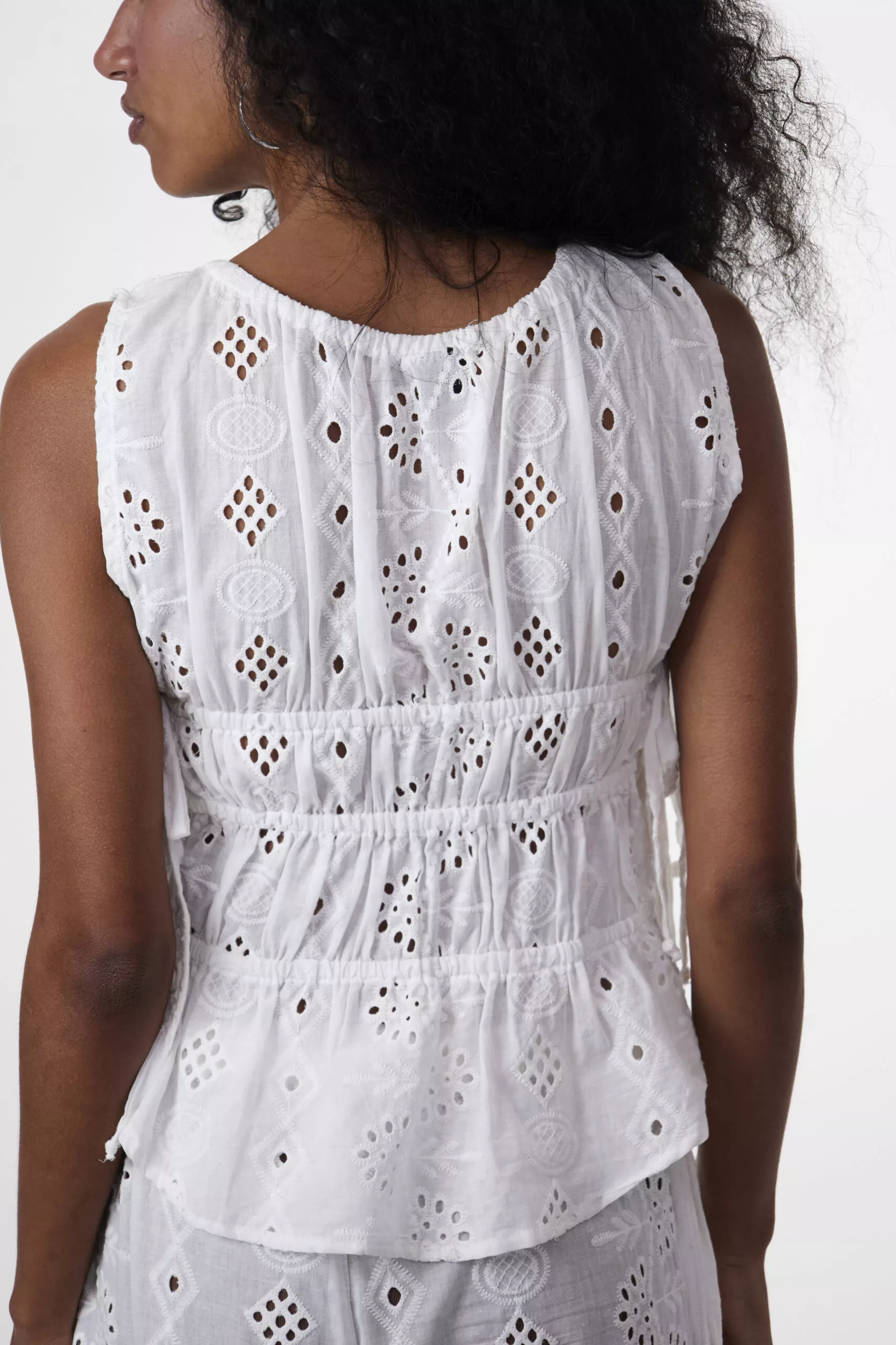 Blusa Franzida Laços Laise Off - Imagem 13