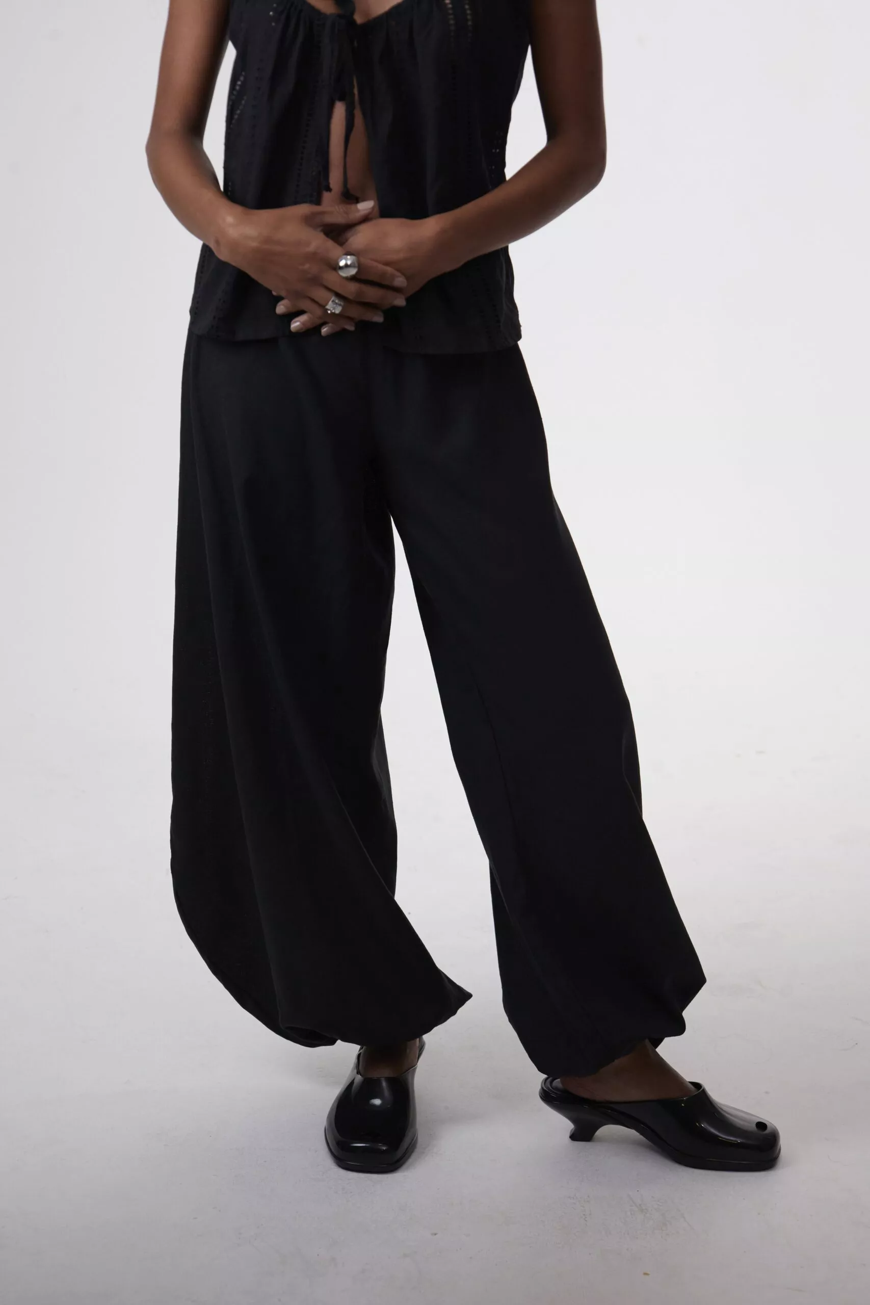 Calça Aladim Oversized Preta - Imagem 6