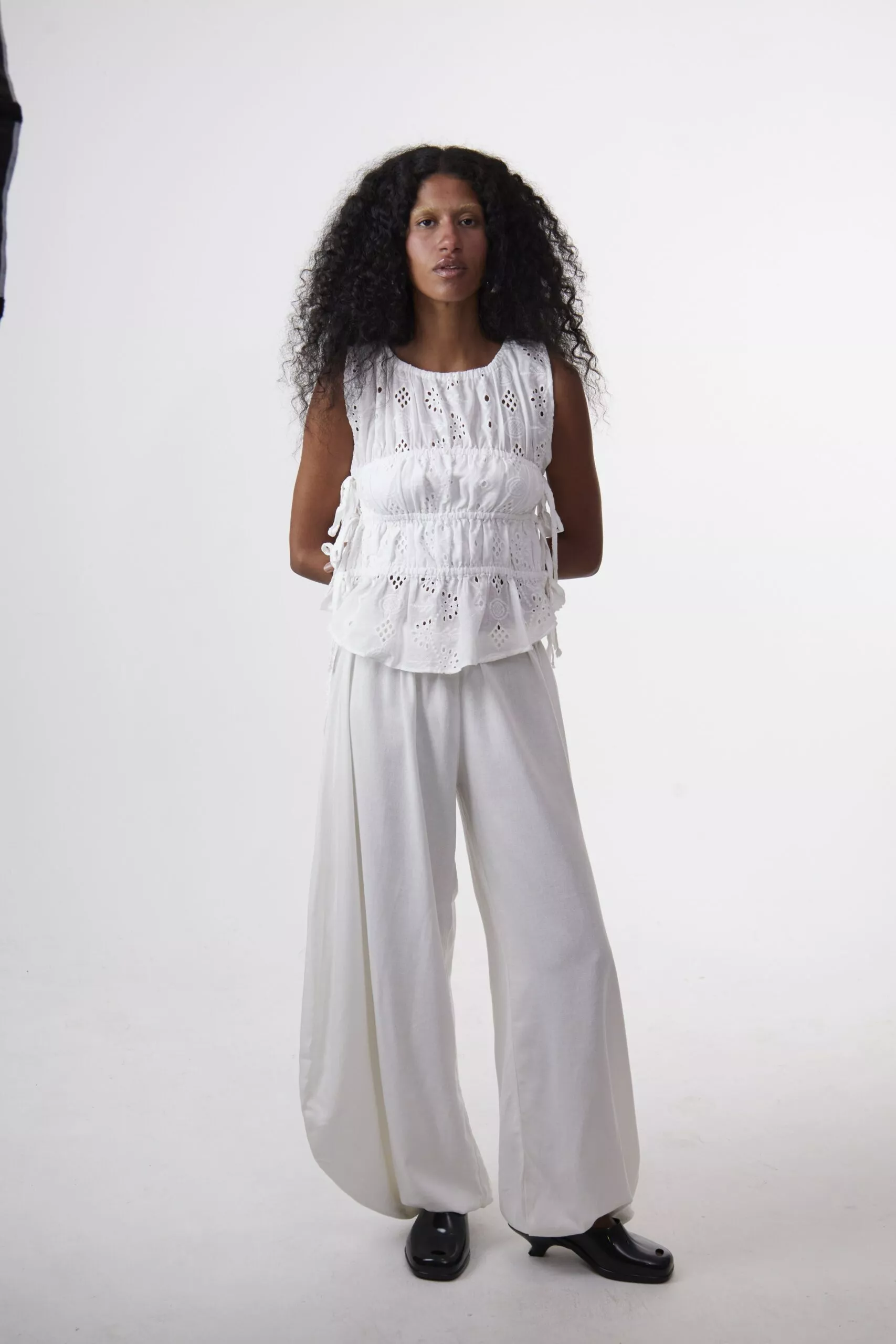 Calça Aladim Oversized Off - Imagem 11