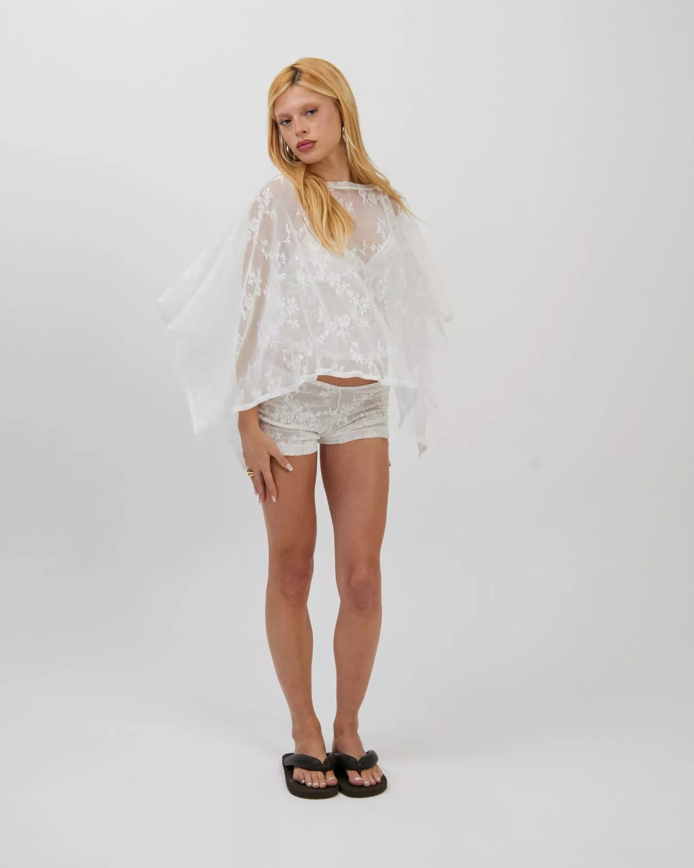 Mini Shorts Renda Off - Imagem 5