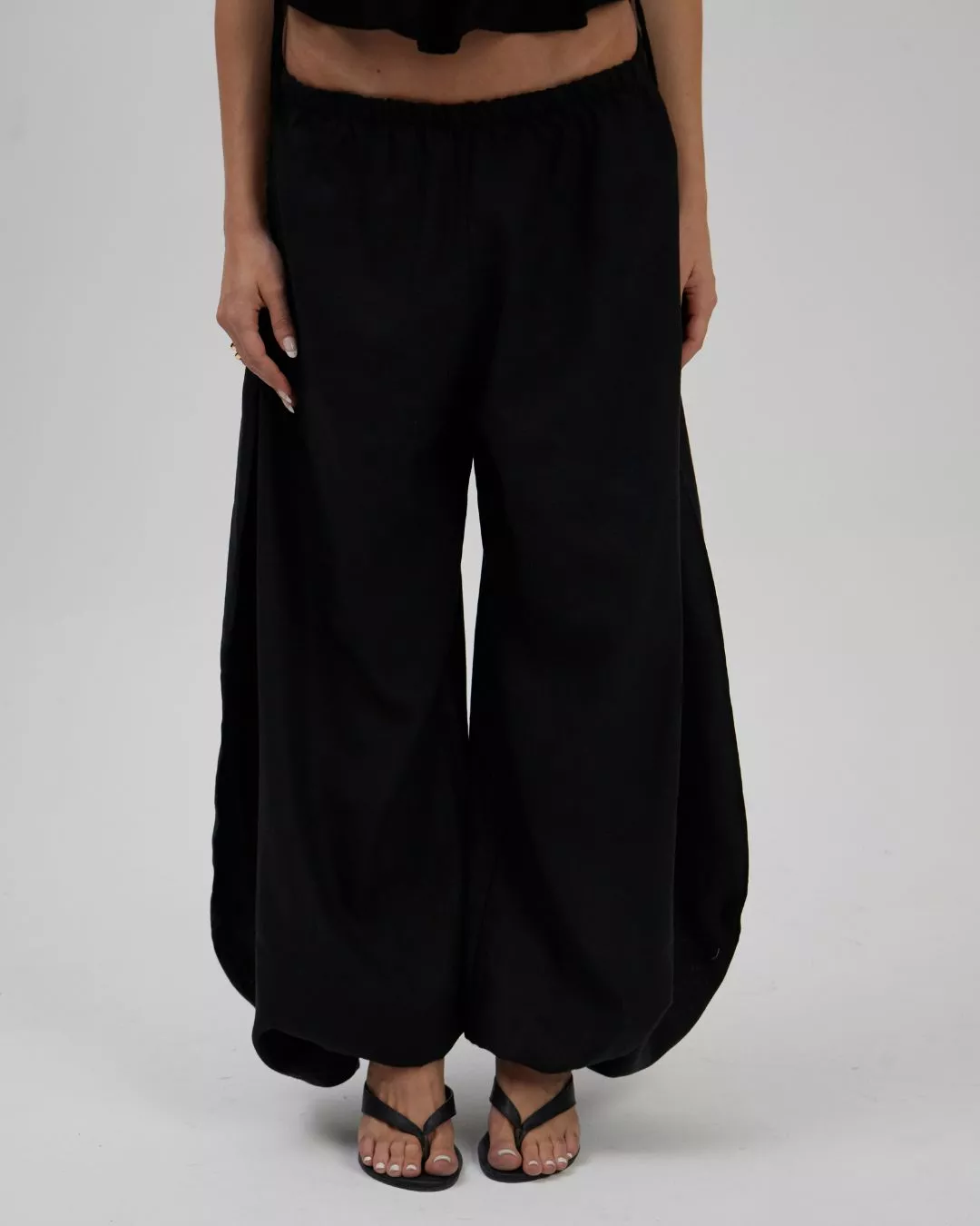 Calça Aladim Oversized Preta