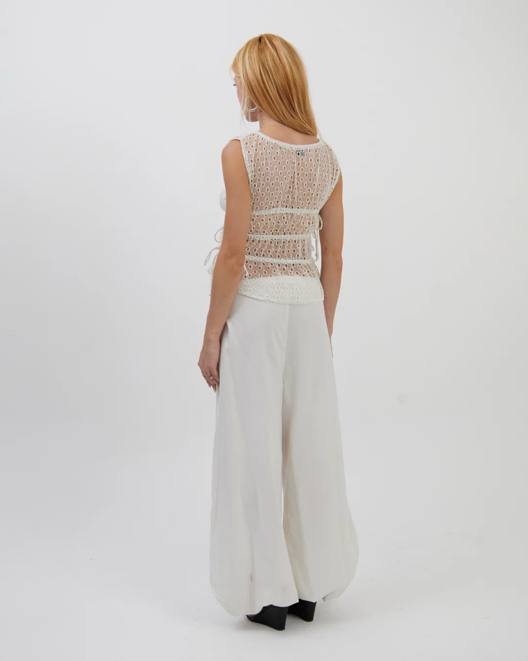 Blusa Franzida Laços Tule Bordado Off - Imagem 7