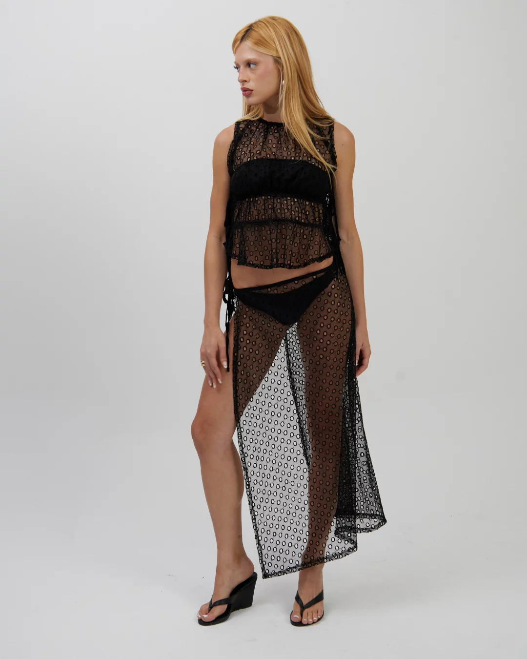 Blusa Franzida Laços Tule Bordado Preta - Imagem 10