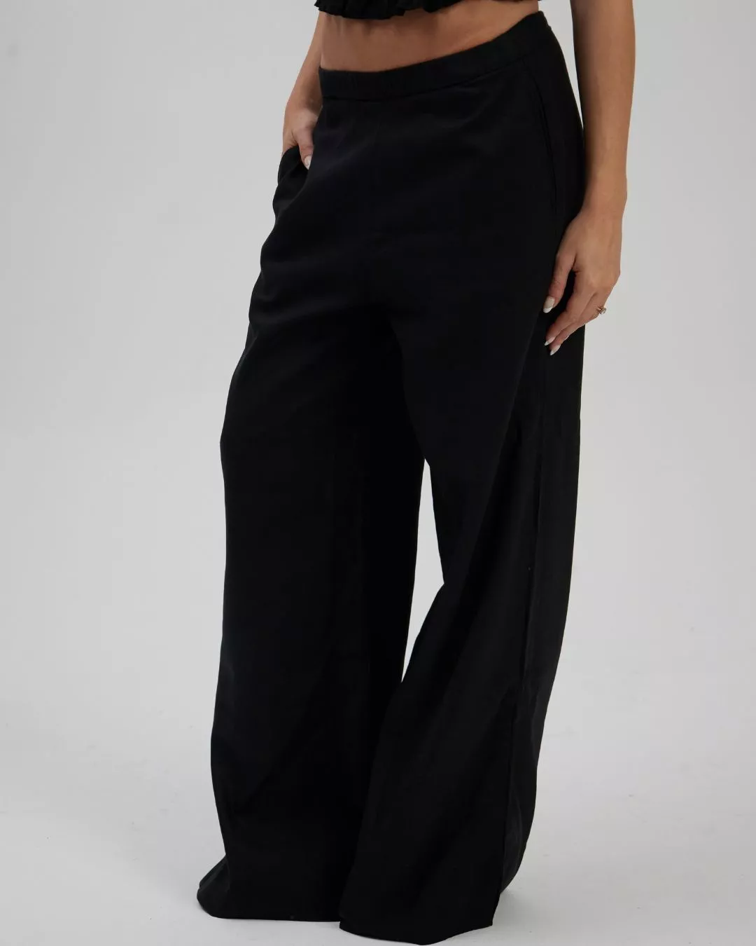 Calça Pantalona Básica Preta