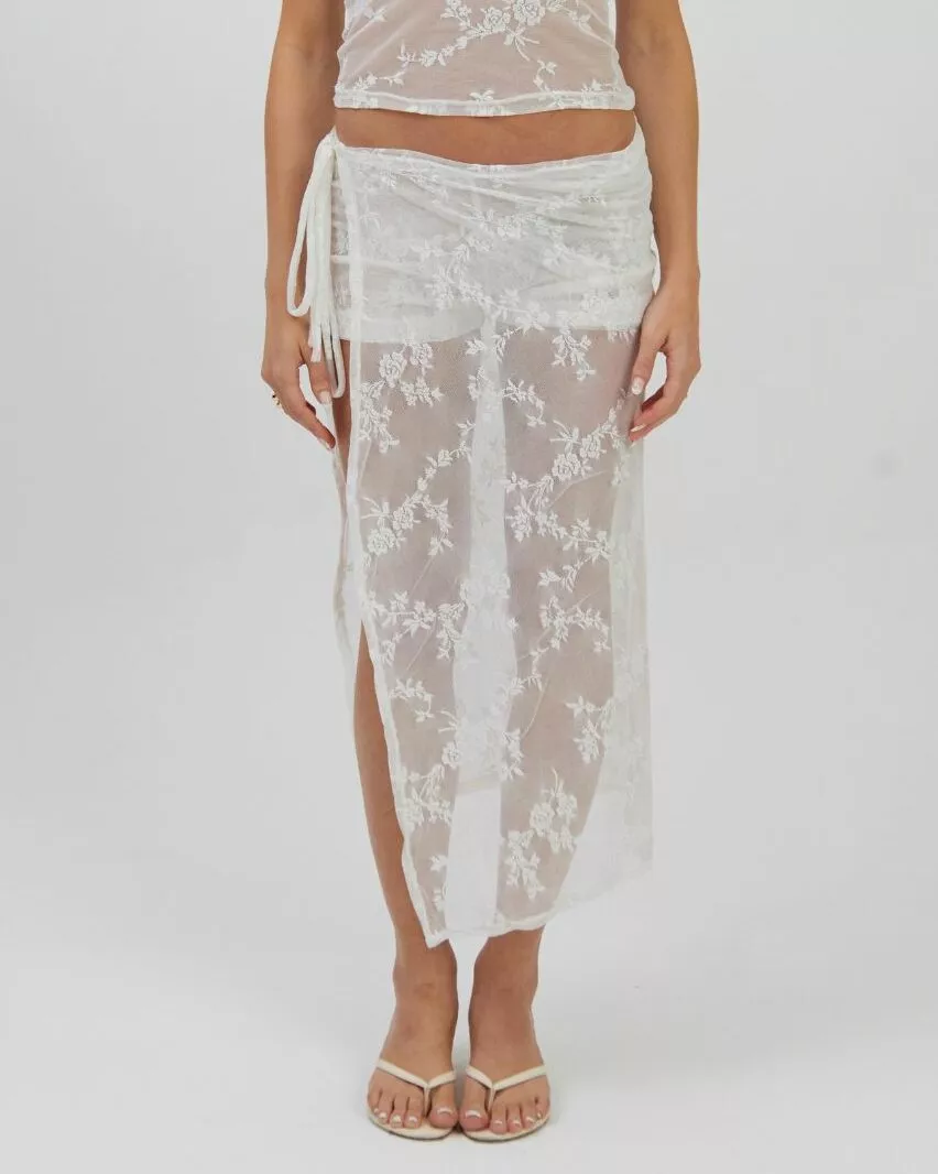 Mini Shorts Renda Off - Imagem 10