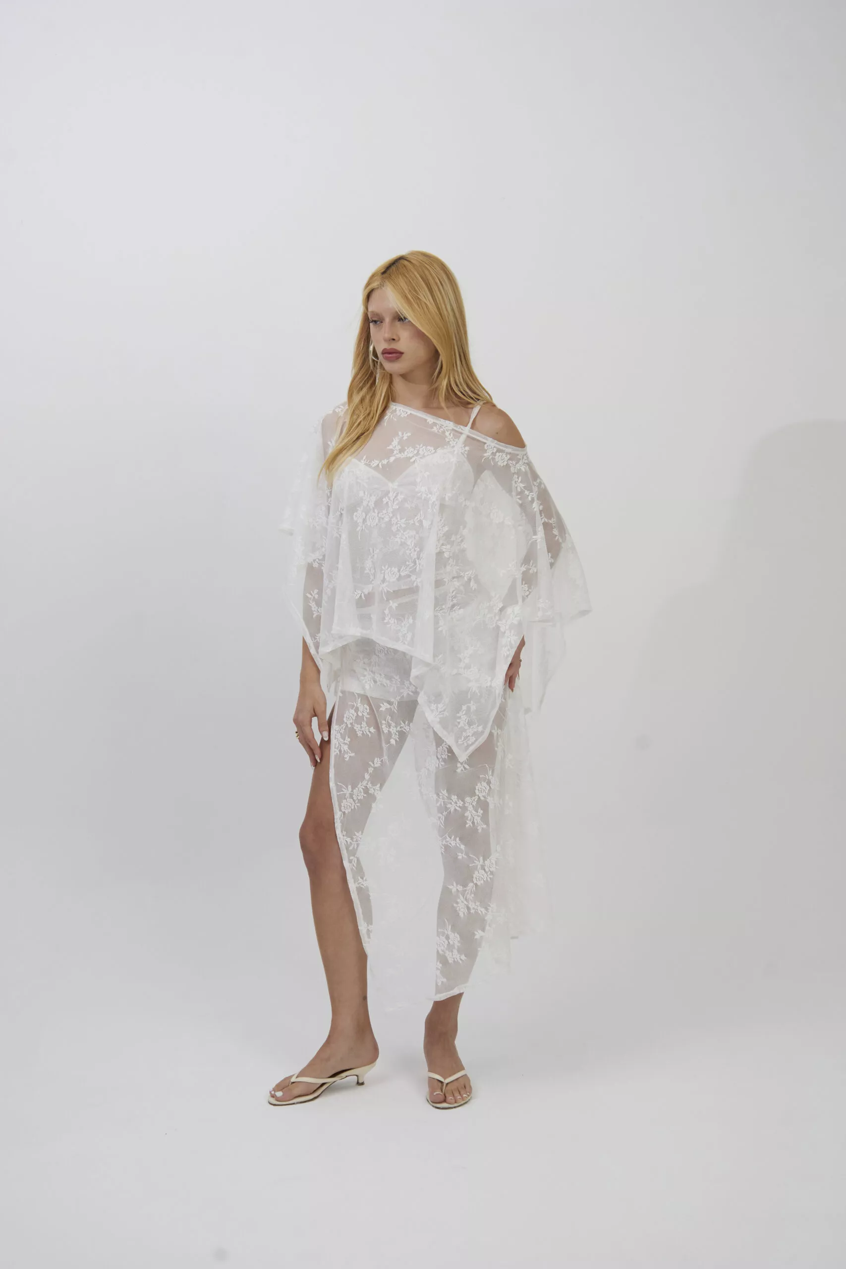 Saia Lenço Longa Renda Off - Imagem 14