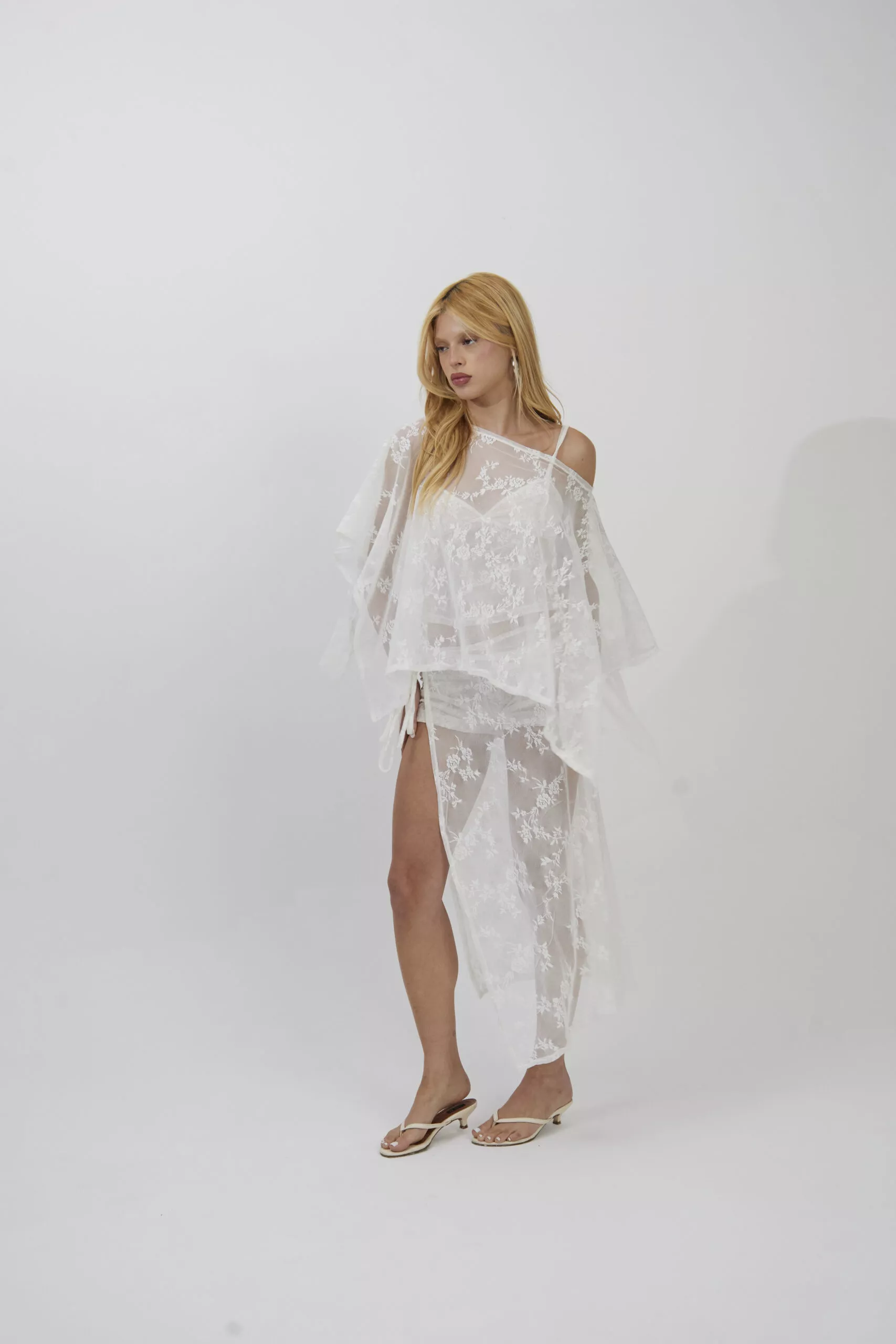 Saia Lenço Longa Renda Off - Imagem 12