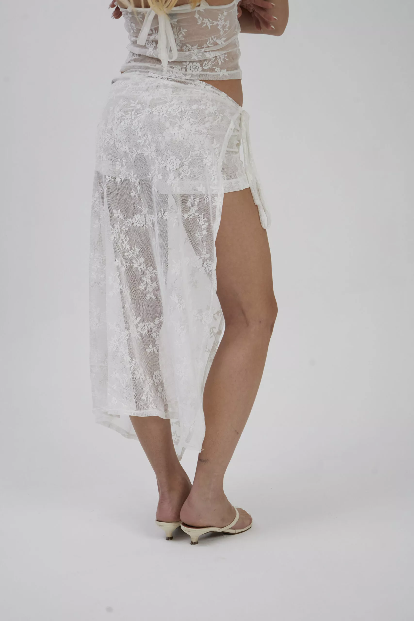 Saia Lenço Longa Renda Off - Imagem 16